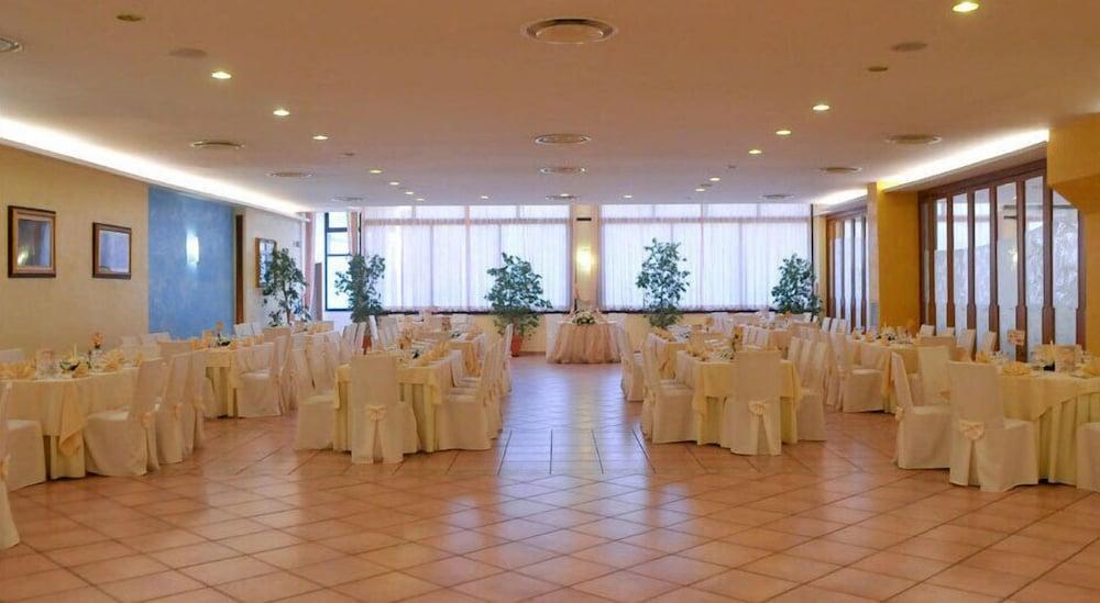 Hotel Diecimare Cava De' Tirreni Exterior photo