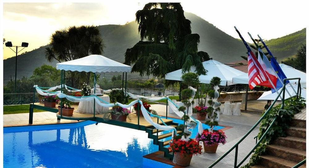 Hotel Diecimare Cava De' Tirreni Exterior photo