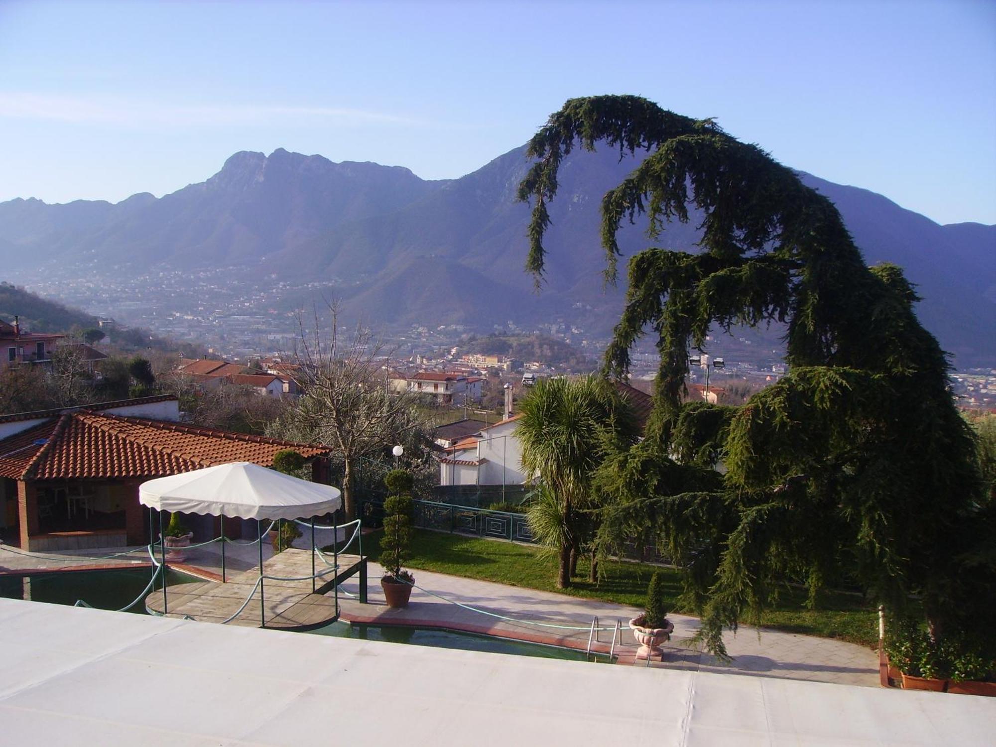 Hotel Diecimare Cava De' Tirreni Exterior photo