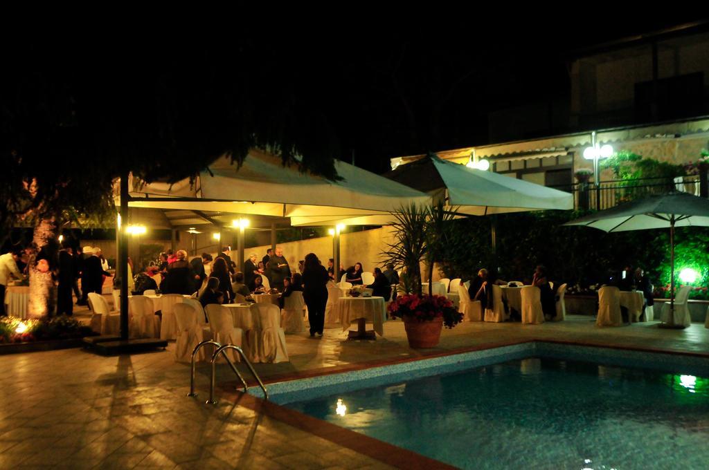 Hotel Diecimare Cava De' Tirreni Exterior photo